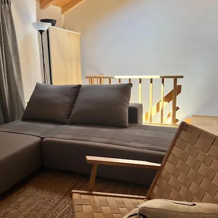 Seayou!***charming 1-bedroom Unit In The Old Center Of